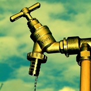 Χαμηλή πίεση νερού.